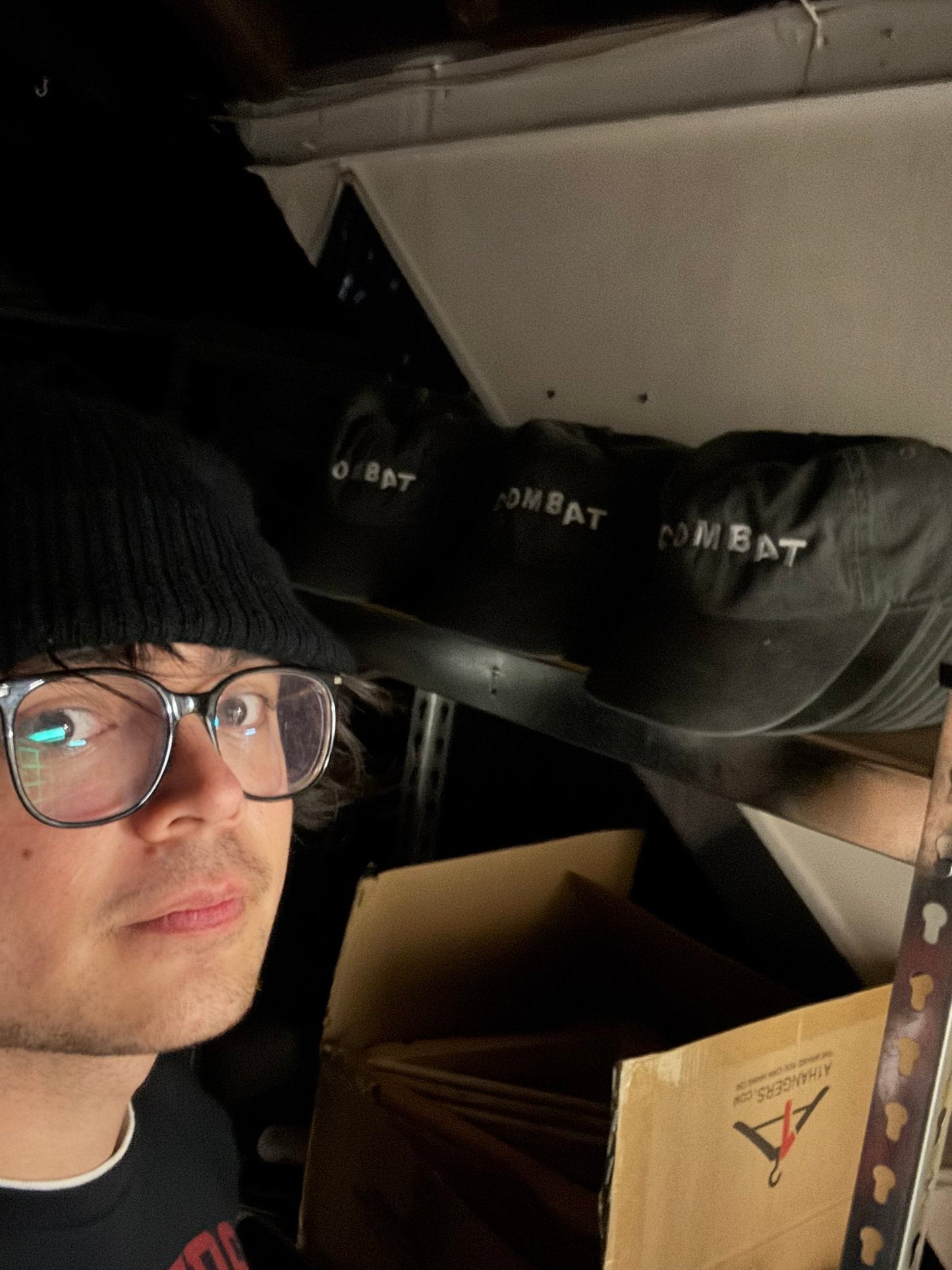 COMBAT HAT + ENAMEL PIN !!!